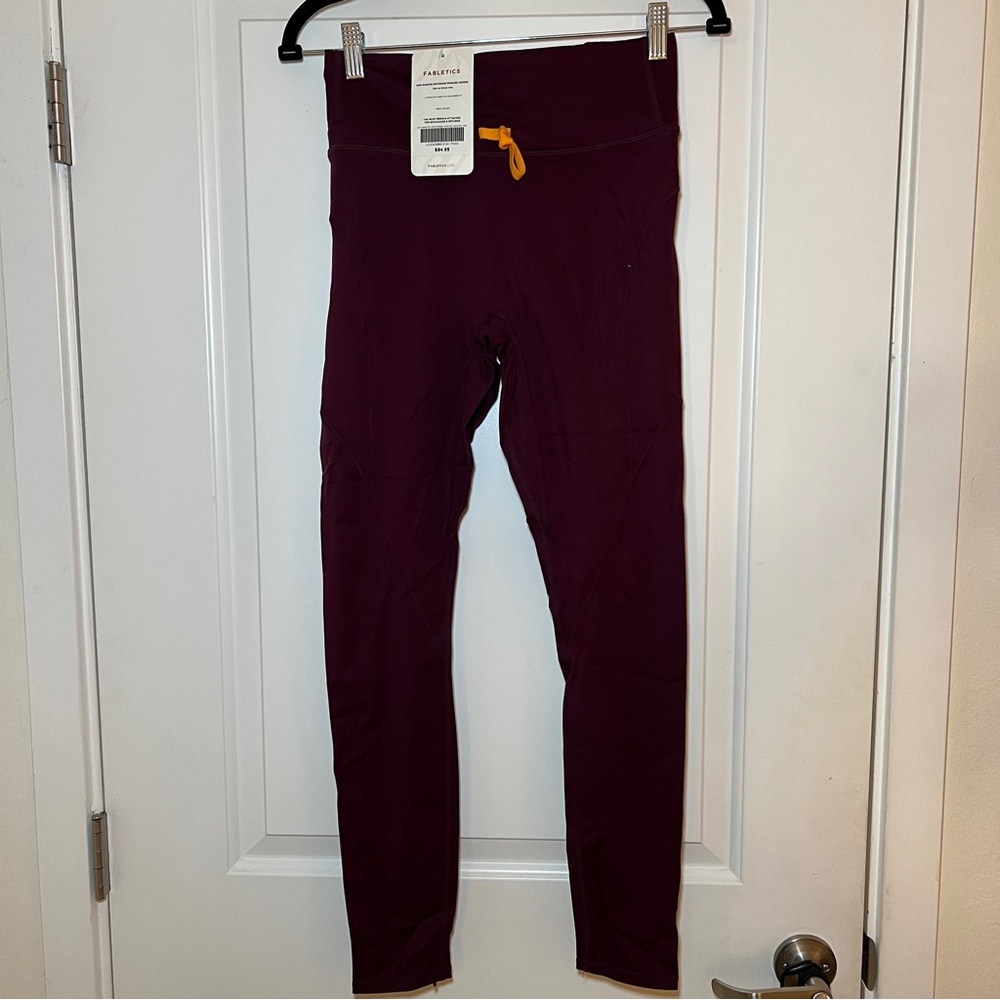 Fabletics High-Waisted Motion365® Paneled Legging Burgundy/Golden Hour Size M